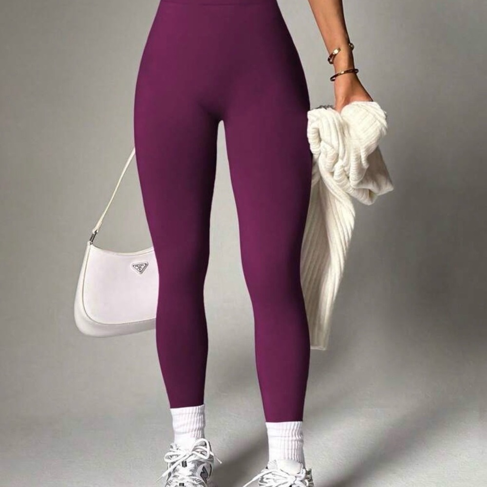Women's Purple High-Waisted Leggings